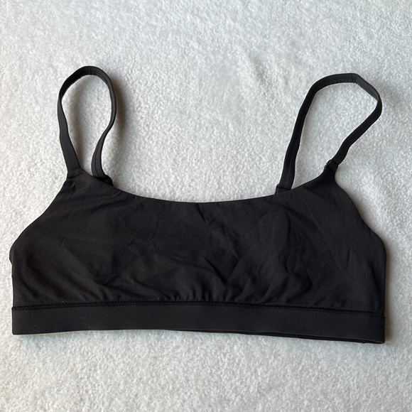 SKIMS Fits Everybody Scoop Neck Bralette - Picture 5 of 13